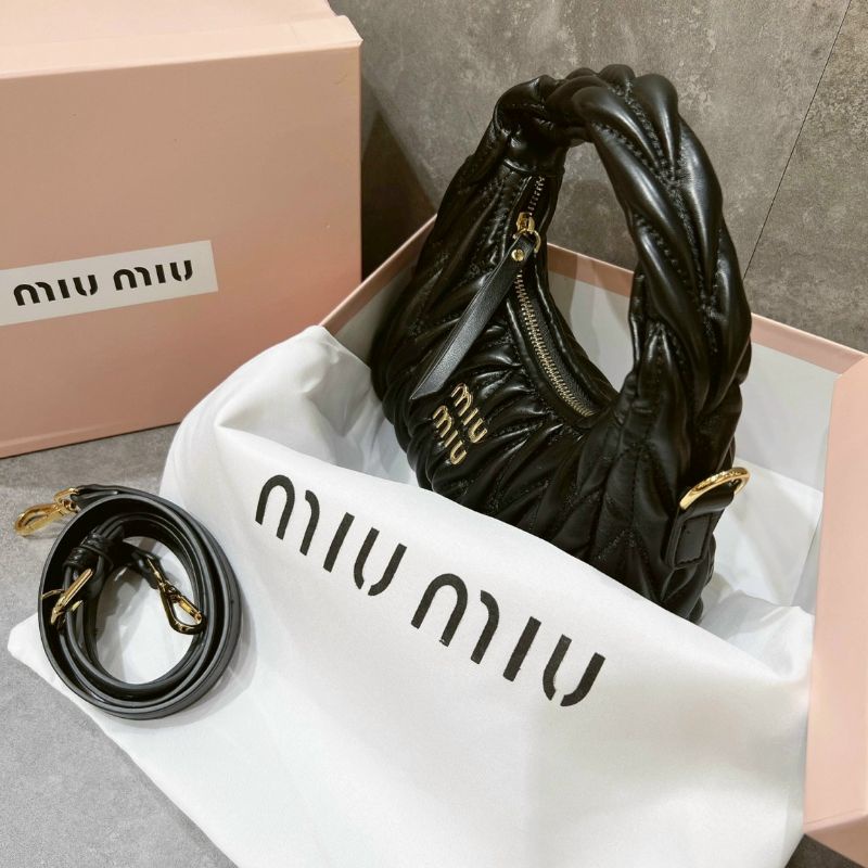 Túi kẹp nách miumiu nhúm da mềm fullbox