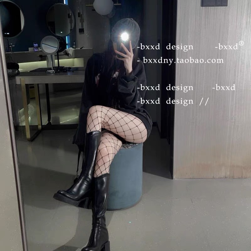 Vớ lưới tất lưới đính kim tuyến lấp lánh kiểu dáng quyến rũ sexy cho chị em phụ nữ