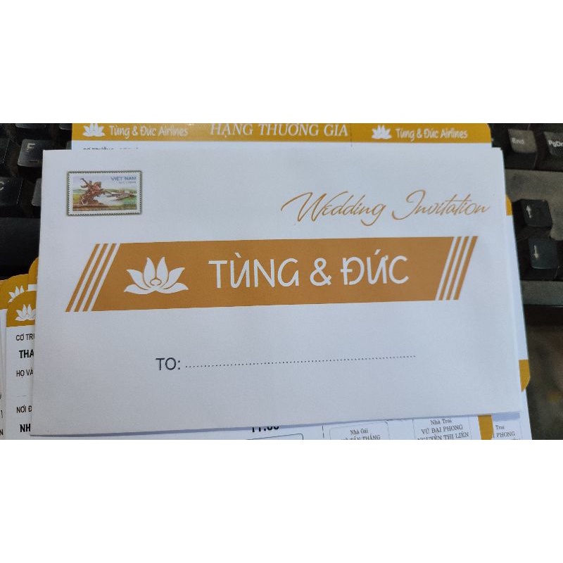 Thiệp cưới kiểu vé máy bay
