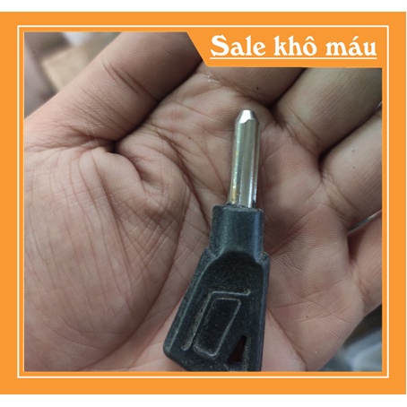 Phôi chìa khóa cửa cuốn 3 cạnh tròn