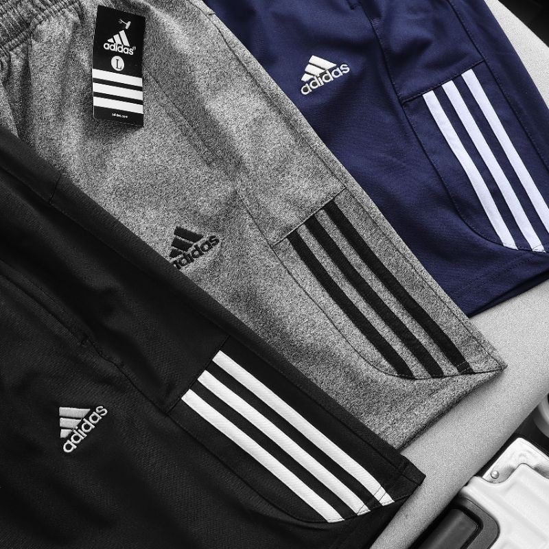 Short Co Giãn 4 Chiều Mịn Mát, 3 Túi Khoá