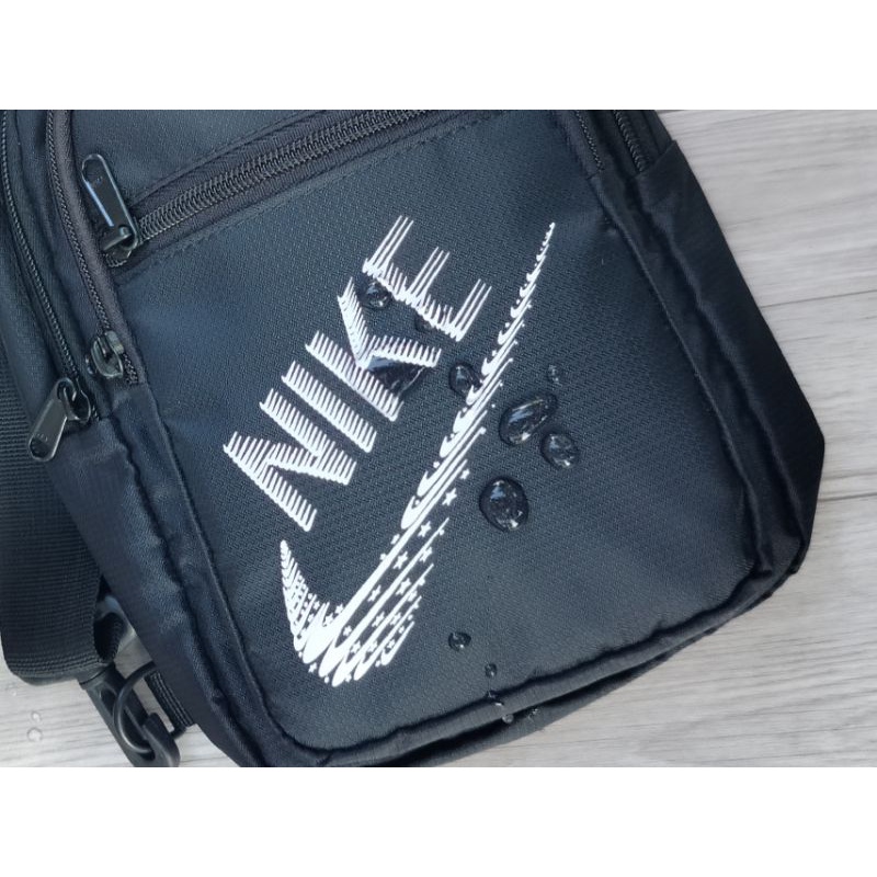 Túi đeo chéo Nike phong cách thời trang Hàn Quốc
