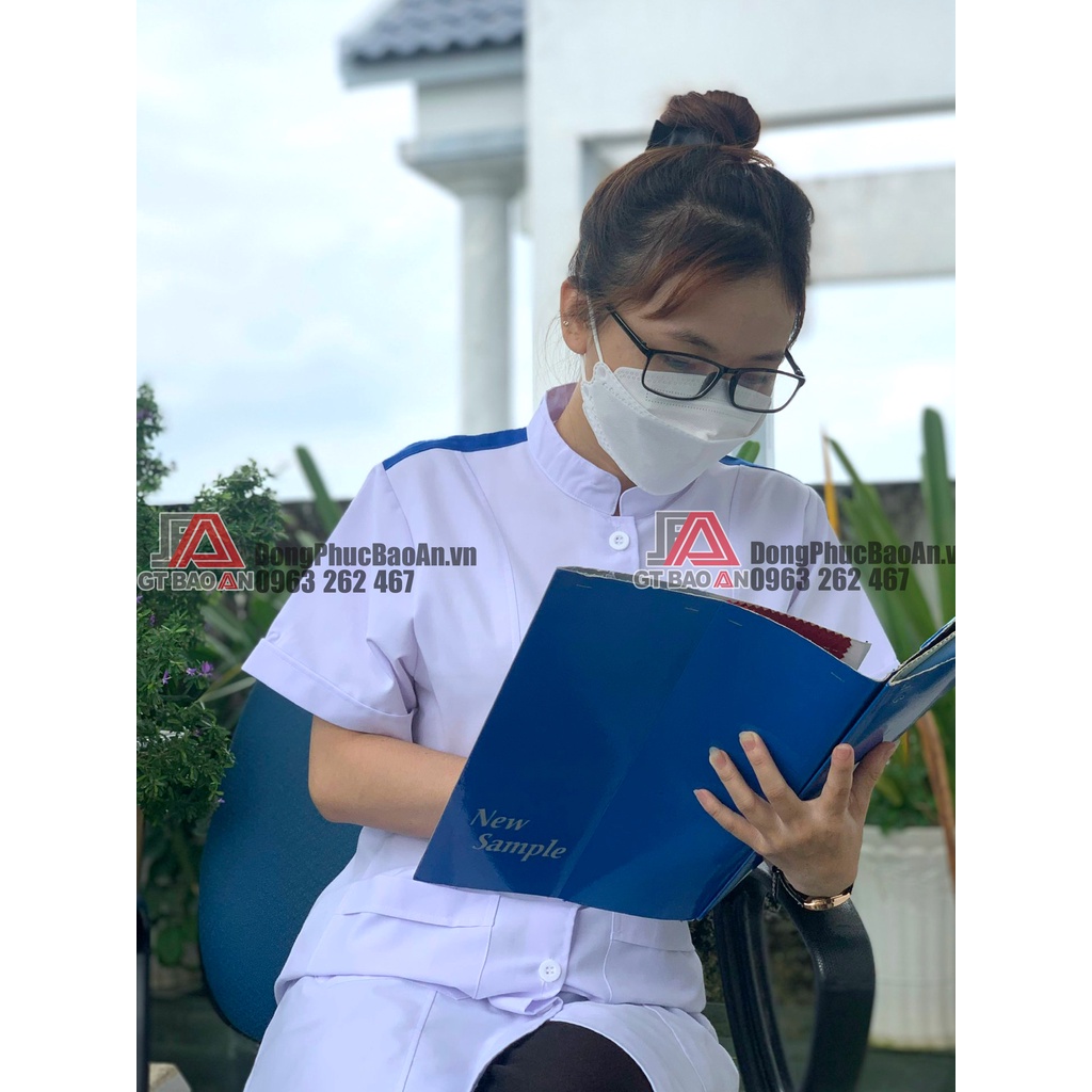 Áo blouse trắng sinh viên NAM NỮ tay ngắn có cầu vai xanh, đồng phục blouse trắng thực tập sinh Y Khoa