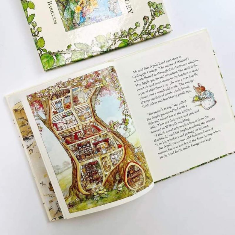THE BRAMBLY HEDGE LIBRARY COLLECTION 8books