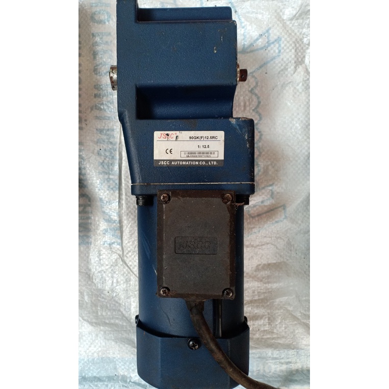 motor giảm tốc mini trục ngang 90W -90YT 90GV22