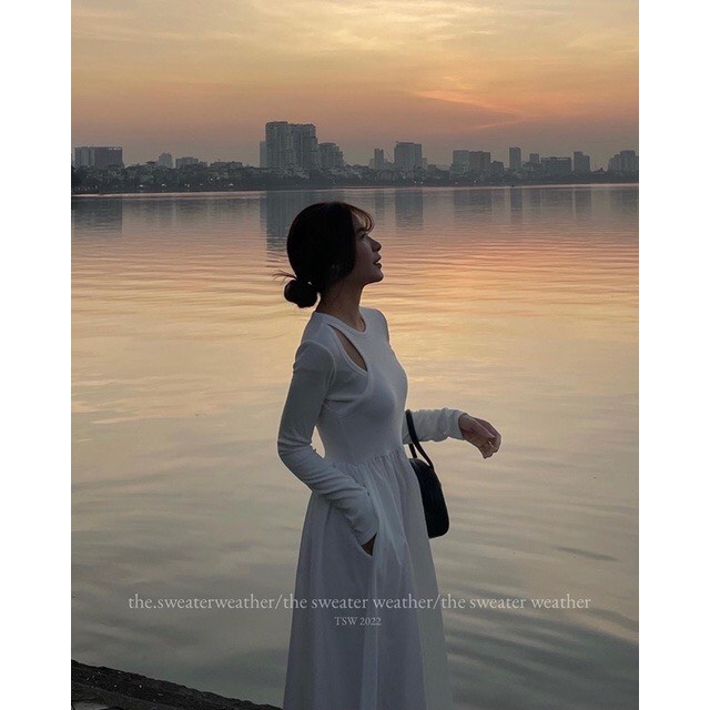 Váy dài khoét vai dáng xòe phần trên ôm body phần váy chất vải thô mềm dài tay style hàn quốc 1SIZESHOP