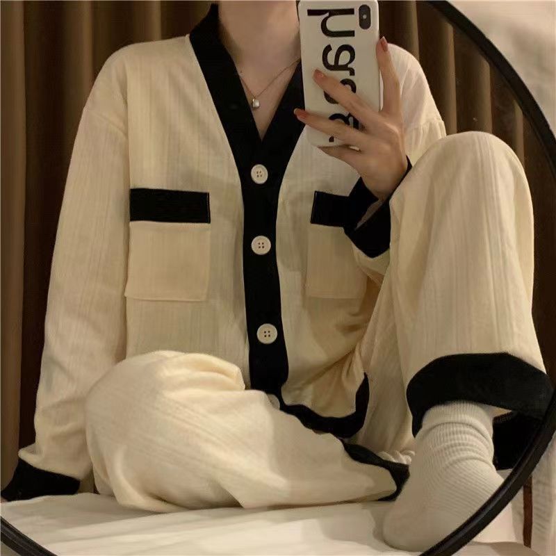 Bộ Đồ Ngủ Tay Dài Cổ Chữ V Màu Sắc Tương Phản Thời Trang Thu Đông Xinh Xắn Cho Nữ