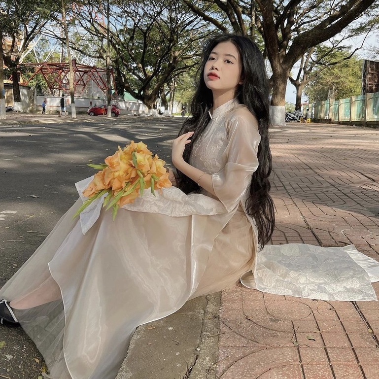 SET ÁO DÀI REN HOA - VÁY NUDE