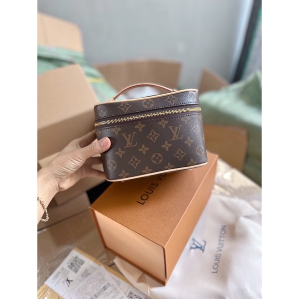 Cốp nữ L v hàng fullbox 2 lớp hộp Size 19