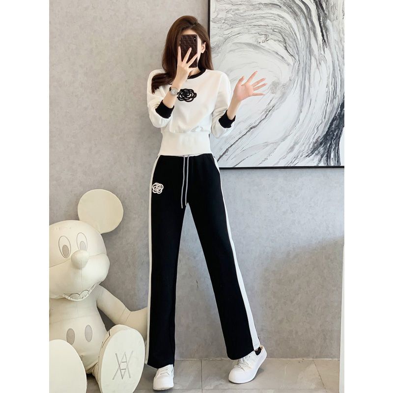 Bộ Đồ Thể Thao Hai Mảnh Áo Sweater Ôm Dáng Màu Tương Phản Thời Trang Mùa Thu 2022 Mới Cho Nữ