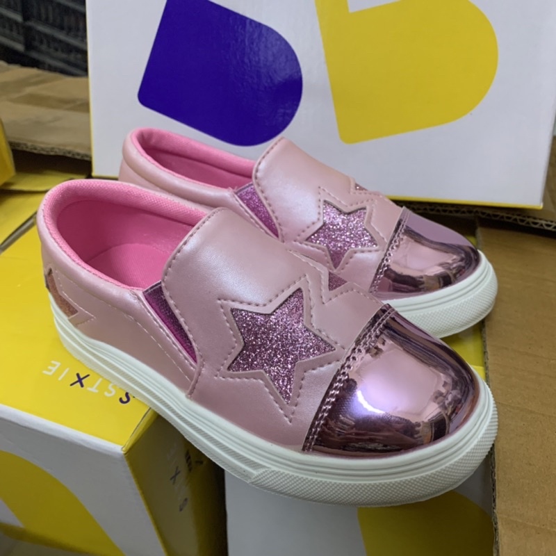 Giày bé gái . Giày lười bé gái phong cách Hàn Quốc.