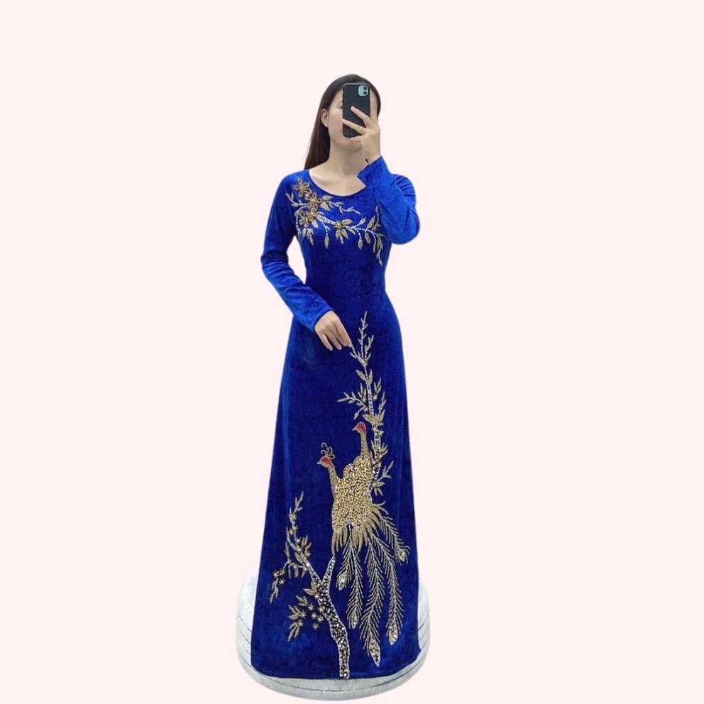 Áo Dài Nhung đính kết pha lê họa tiết cho mẹ trẻ, bà sui