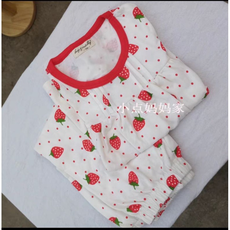 H102 - bộ mặc nhà dài tay hình quả dâu cho bé gái