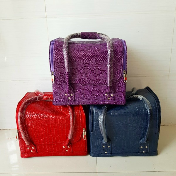 Hàng thủ công cao cấp - Cốp túi xách lót nhung có quai đeo dựng mỹ phẩm chuyên nghiệp tiện lợi size 30x23x24 cm