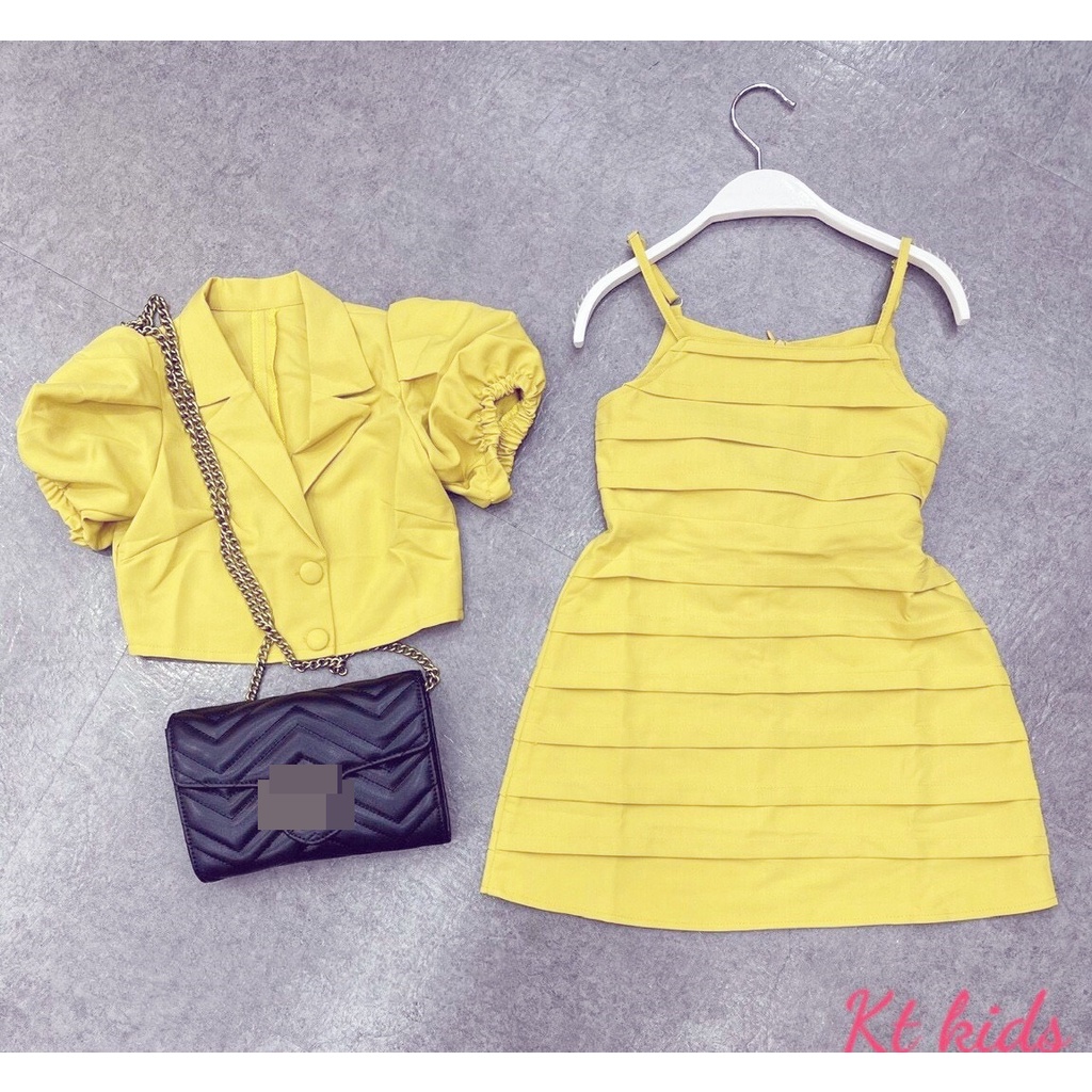 Set đầm 2 dây xếp ly kèm áo khoác vest lửng, size đại – R925