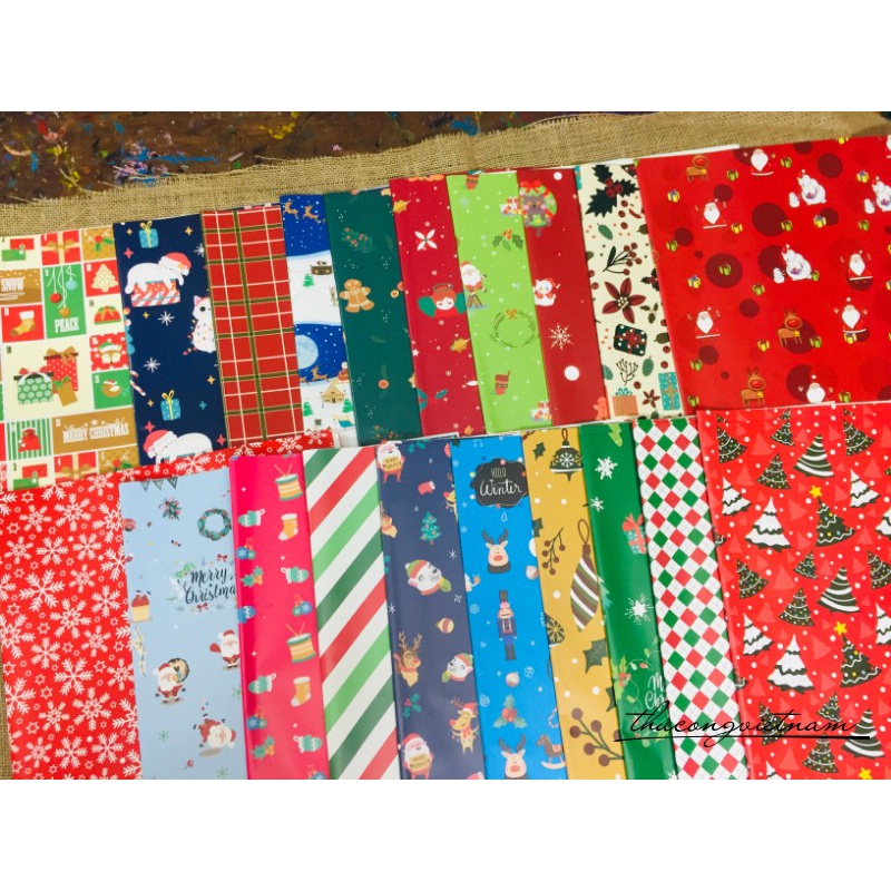 Giấy gói quà Giáng Sinh