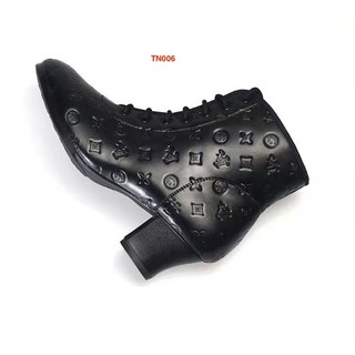 GIÀY TẬP KHIÊU VŨ BƠ BOOT DA TN006