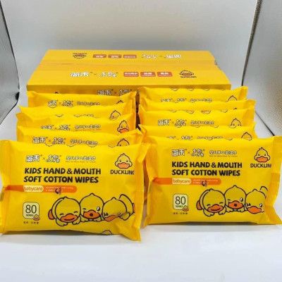HỘP GIẤY 10 GÓI KHĂN ƯỚT VỊT VÀNG KHÔNG MÙI, GIẤY ƯỚT AN TOÀN CHO BÉ --anthudogiadung89