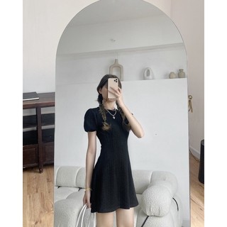 JANET STUDIO • Đầm tay phồng khoét lưng Đen