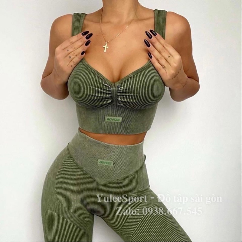 Bộ đồ thể thao nữ Bo+Tee Intensity