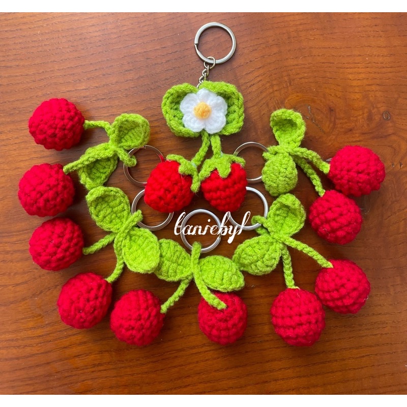 Móc Khoá Cherry Dâu Tây Bằng Len Handmade