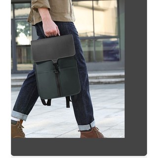 Balo thời trang đựng laptop nắp da.