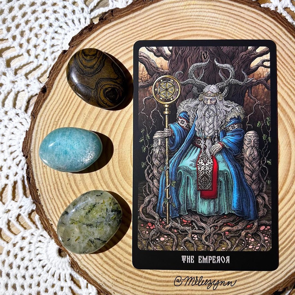 Bộ bài Slavic Legends Tarot phiên bản Gold Edition