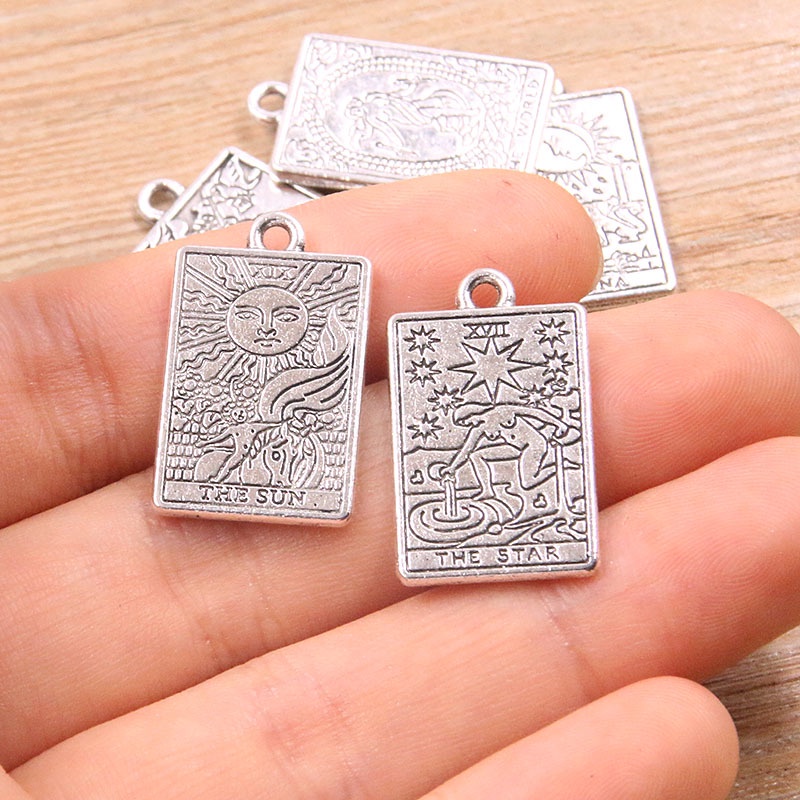 Mặt Dây Chuyền Lá Bài Tarot Bằng Hợp Kim Kẽm 14 * 23mm