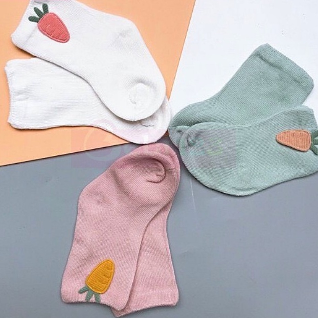 Set 3 đôi tất vớ cao cấp hình cà rốt và khủng cho bé trai bé gái