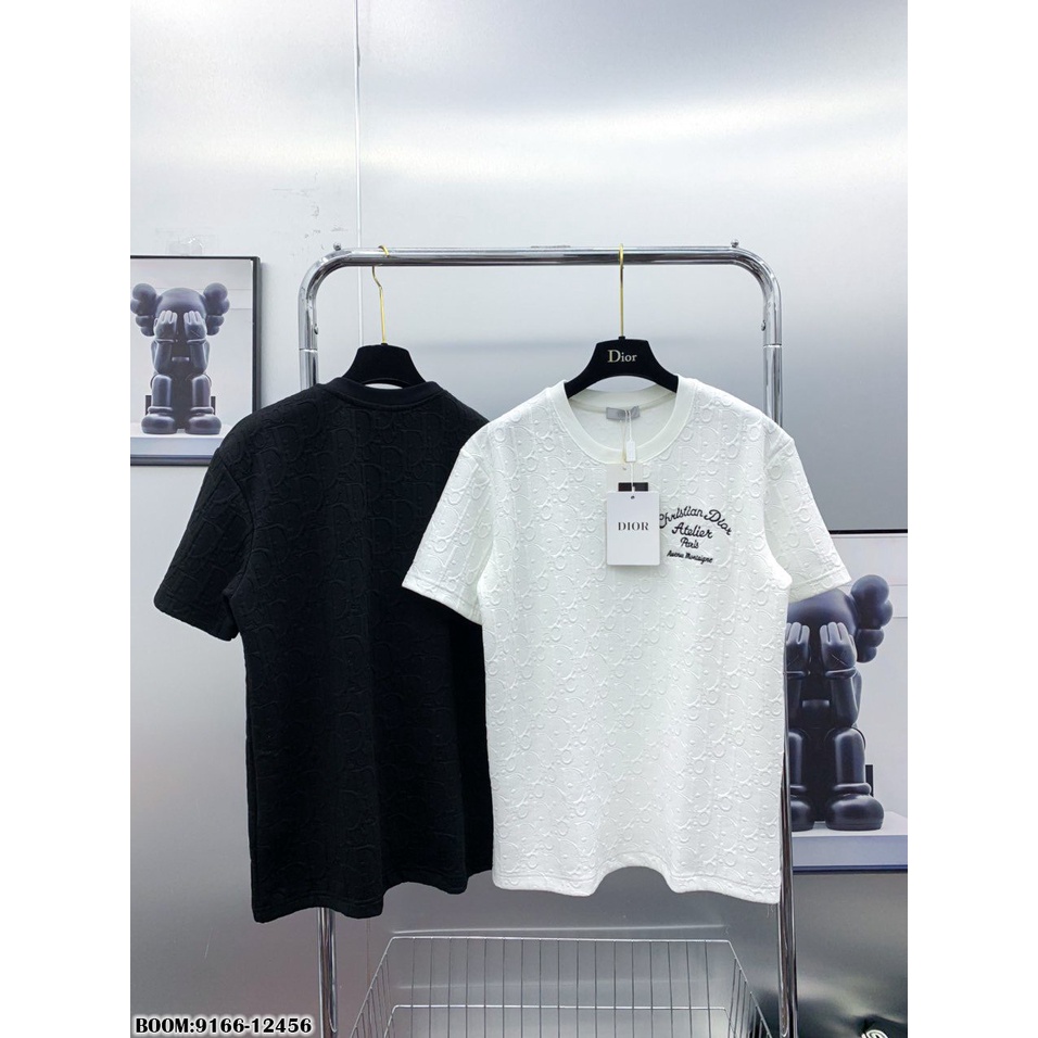 Áo Phông Nam Vân Nổi Thêu Chữ Christian Vải Mát Mịn - Áo Thun Nam DIO Vân Nổi Cao Cấp