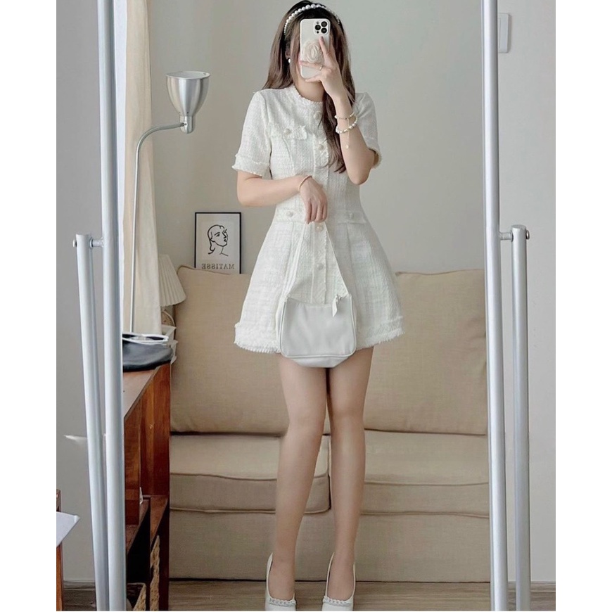 ĐẦM DẠ TRẮNG TƯA LAI PHỐI NÚT