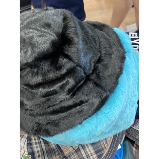 Nón lông trắng đen FUR BUCKET HAT