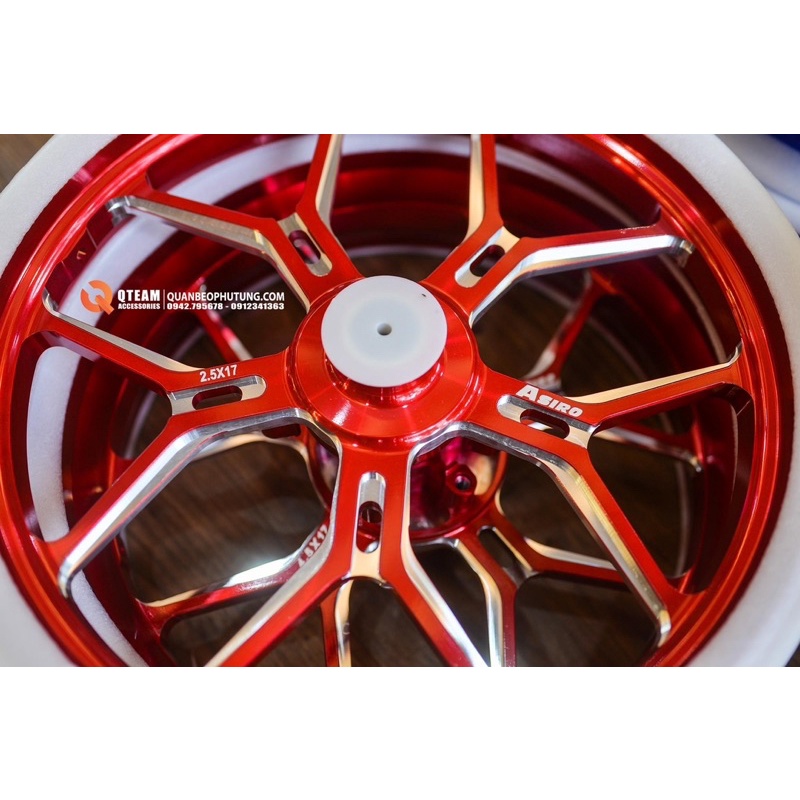 Vành size lớn 2.5-17 và 4.5-17 lắp đặt Yamaha Exciter 150/ Ex155 đi bài bánh to lốp lớn.