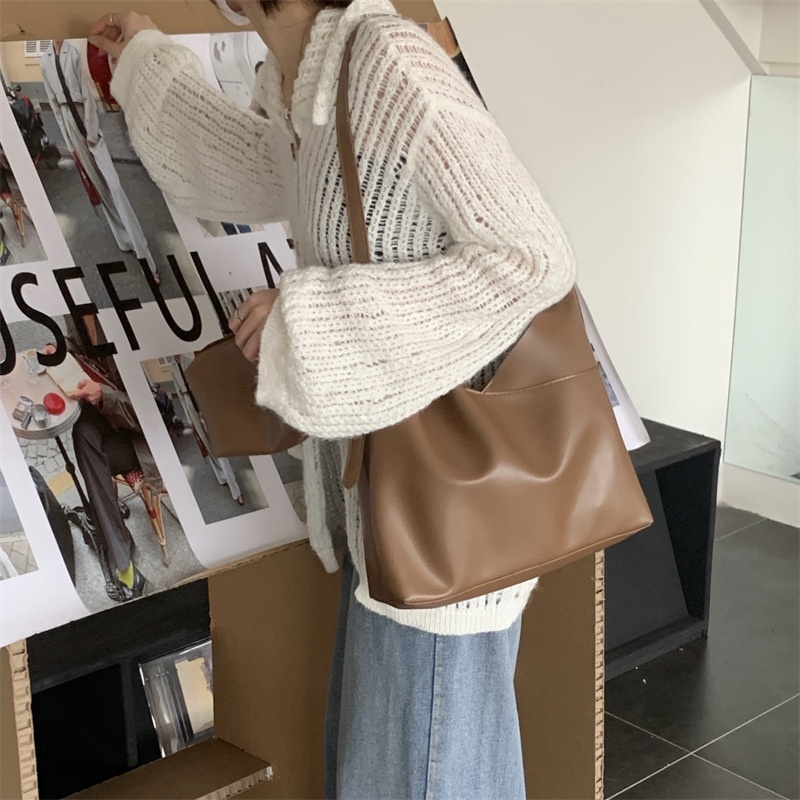 Túi Đeo Vai Sức Chứa Lớn Mềm Mại Phong Cách Đơn Giản Kiểu Mới