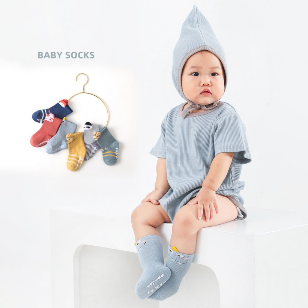 Tất Chống Trượt Xinh Xắn Tiện Dụng Cho Bé