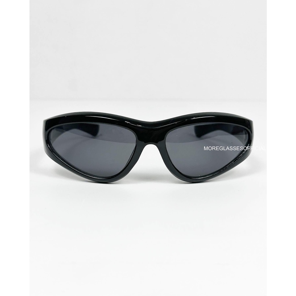 Kính mát có sẵn MOREGLASSES phong cách Y2K Punk 2023 tròng kính chống UV 400 ảnh thật