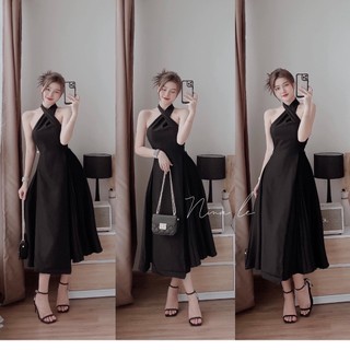 Váy xoè cổ yếm phối tùng dập ly