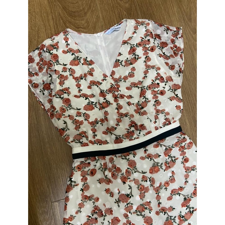 Váy nem size 4, chất đẹp