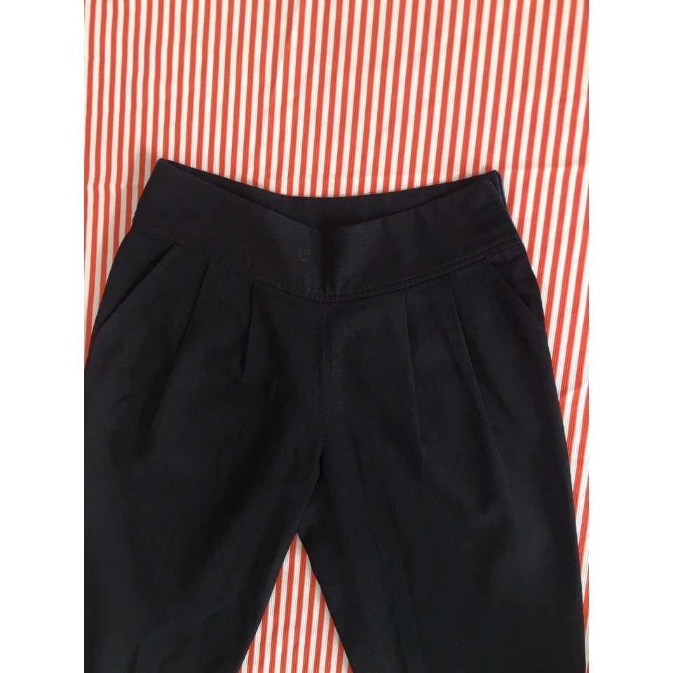 Quần kaki baggy màu đen đứng form, có ly ở eo- thanh lý cá nhân size M