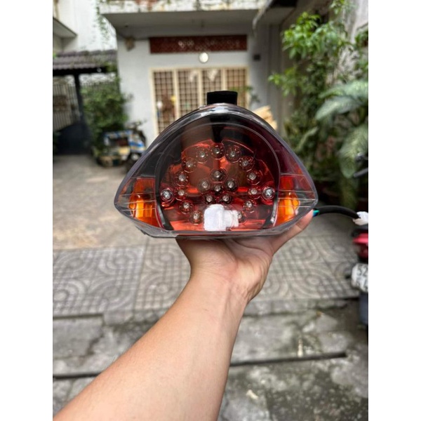 Đèn hậu Aniss bóng Led Xinhan Cam cho Ex 2006-2010 .