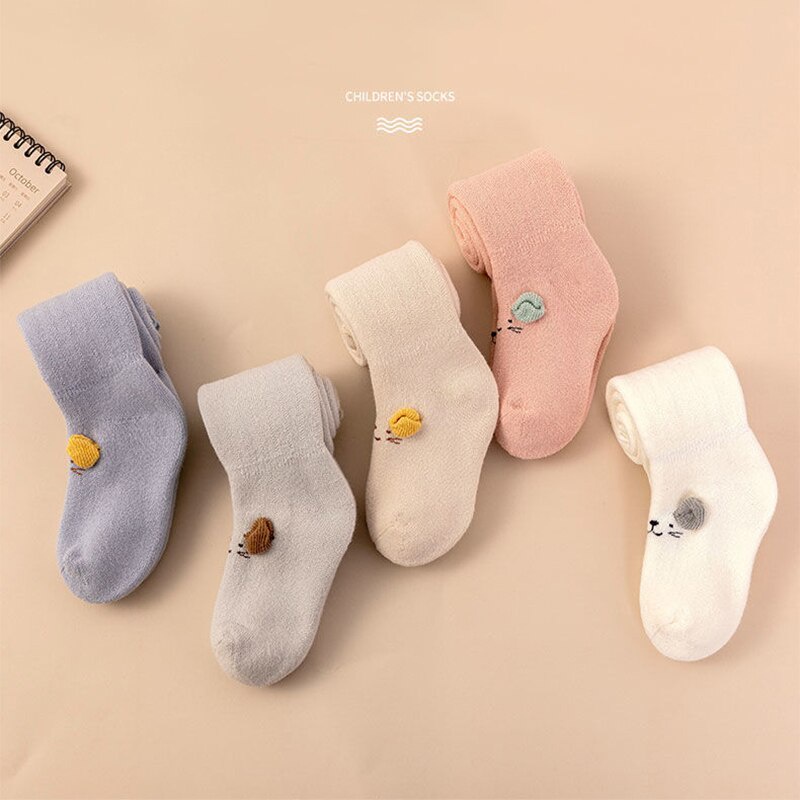 Vớ Giữ Ấm Chống Trượt Bằng Vải Bông Dày Dặn Họa Tiết Hoạt Hình Dễ Thương Cho Bé 0-3 Tuổi