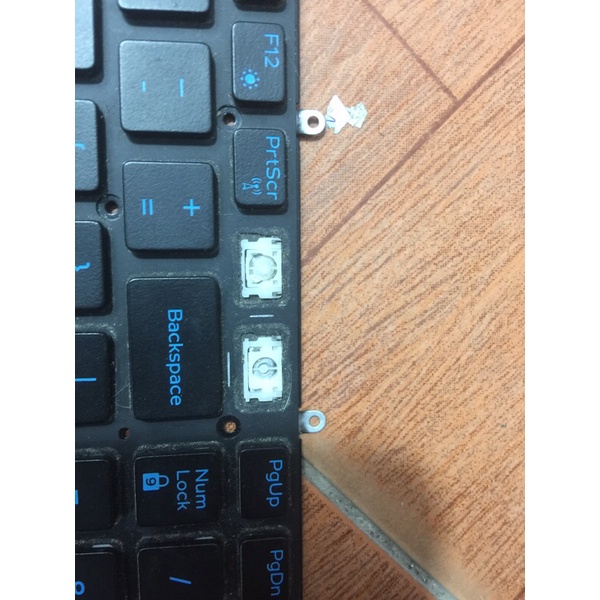 Thay xương + nút bàn phím laptop Dell G3