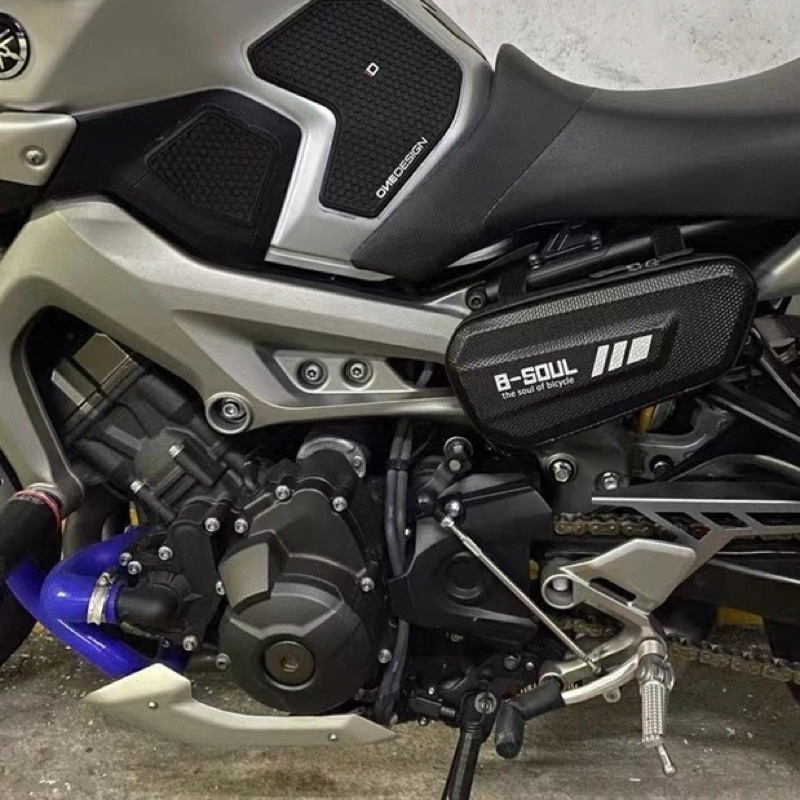 Túi Treo Hông Xe Máy, Motor Vân Cacbon Siêu Bền
