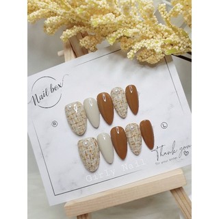 Nailbox thiết kế họa tiết kẻ dạ