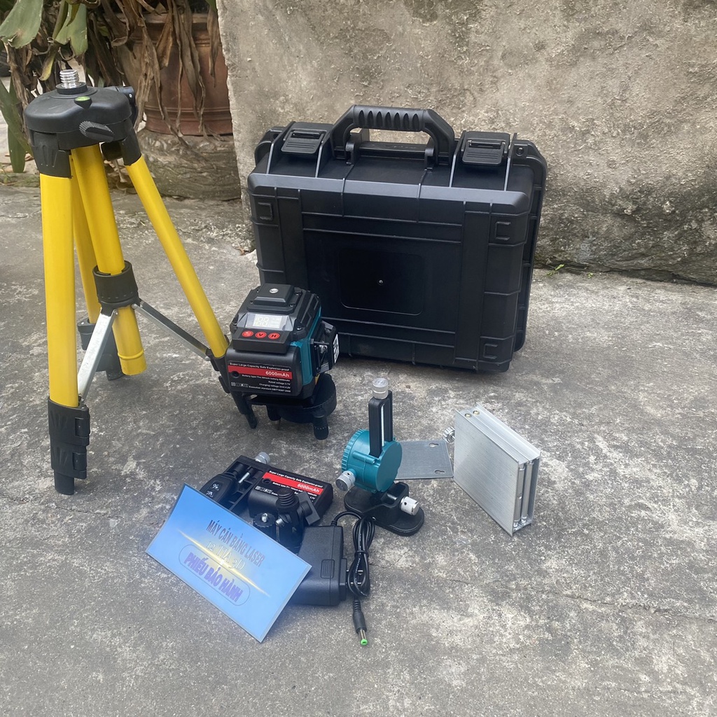 Máy laser cân mực 12 tia MAKITA- 2 pin- điều kiển to nhỏ từ xa- bảo hành 1 năm