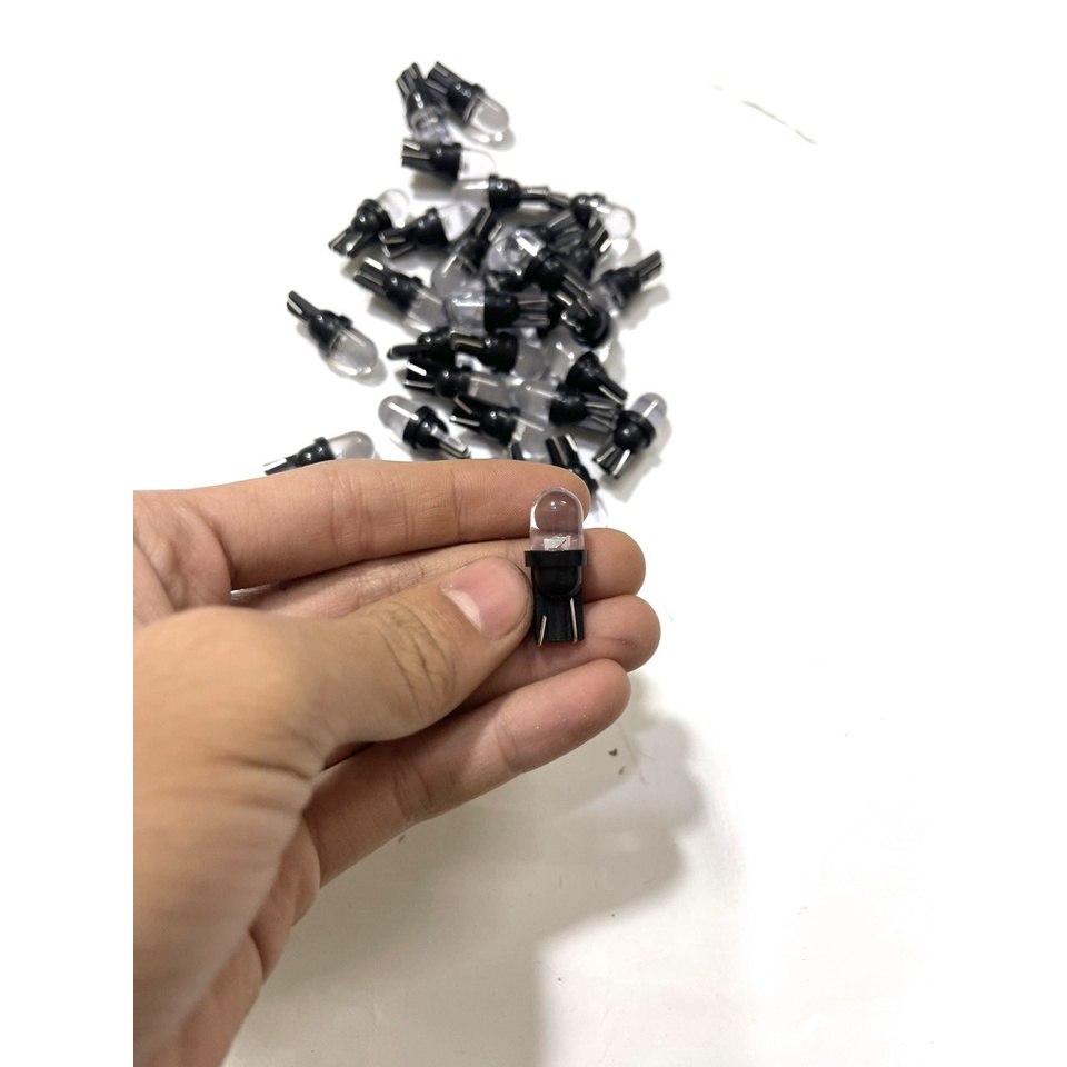 Đèn led Demi xinhan chân T10 nháy 7 màu Siêu Sáng