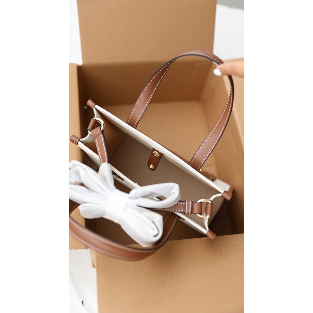 Túi W488-23 Canvas tote bản đẹp nha anh chị em  hàng 2 box,dustbag, thẻ card đầy đủ kích thước: 23x19cm