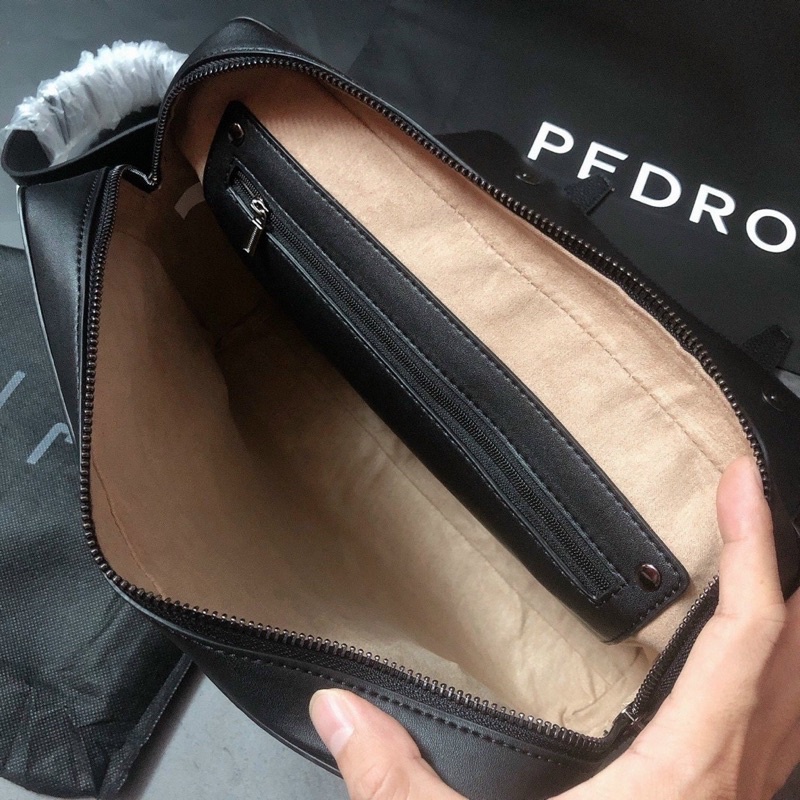 Cặp nam Pedro công sở lịch lãm