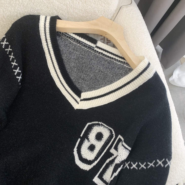 Áo Dệt Kim Dáng Rộng Cổ Chữ V Màu Sắc Trẻ Trung Xinh Xắn