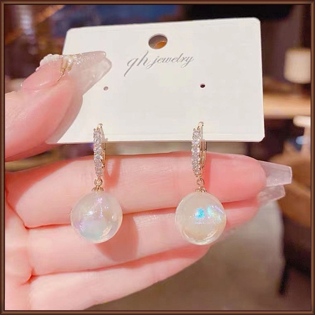 Đôi Khuyên Tai Đính Ngọc Trai Phong Cách Retro Thời Trang Dành Cho Nữ